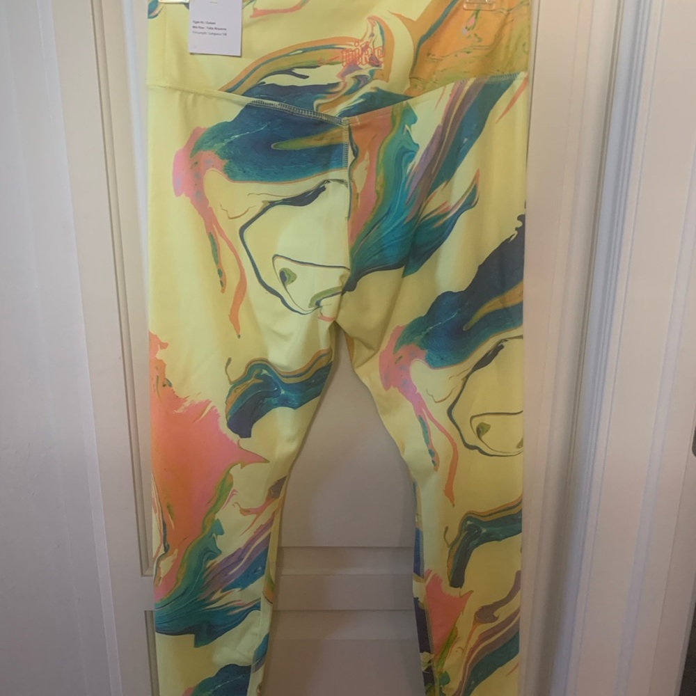 Nike NWT Leggings